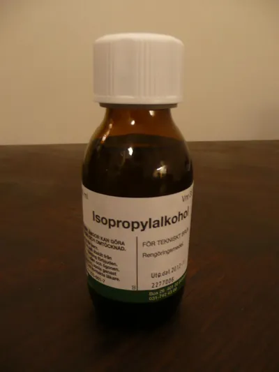 002 Isopropylalkohol